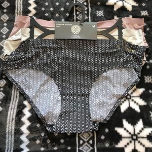 Ladies no show underwear 3 pack